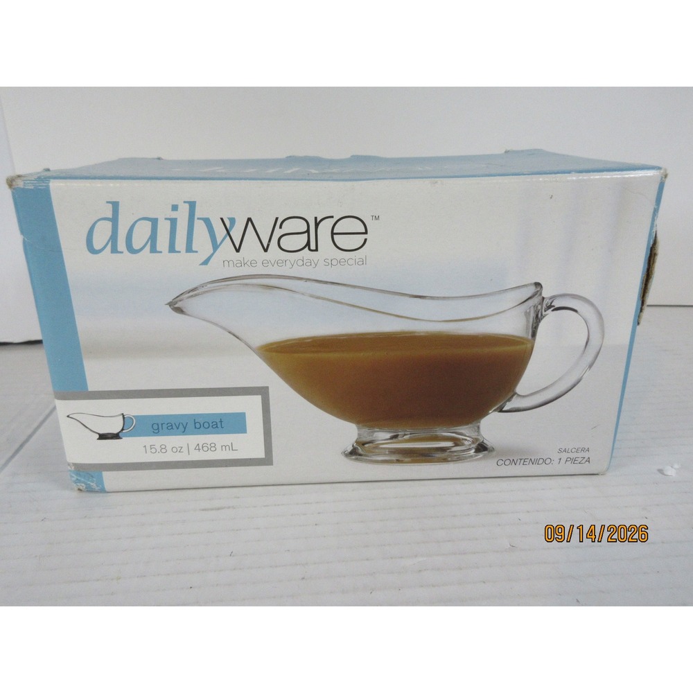 Dailyware Clear Glass Gravy Boat 15.8 oz Footed Sauce Server with Handle P0502